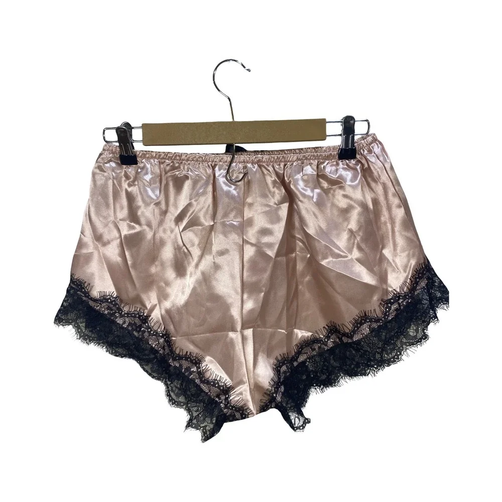 Pink Satin Robe and Shorts Pajama Set‎ with Black Eyelash Lace Trim Size 4 Chic